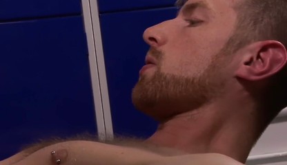 Gifted Hunk Wanks out Milky Cum in Lockerroom