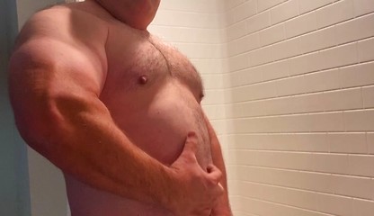 Bear Daddy been producing so much Semen that he gotta pump a load out before the gym.