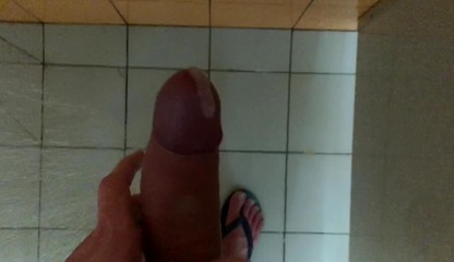 (Risky) Hot Stud Masturbate in Shower at the Gym /BIG DICK (23cm)/Huge Load