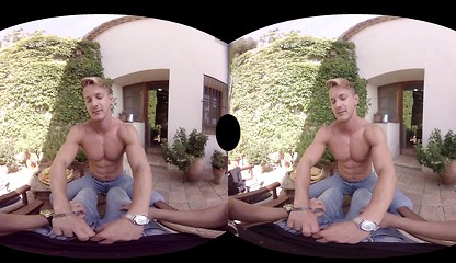 VirtualRealGay.com - Tutti frutti