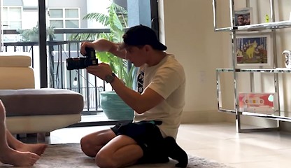 Cute Twink Cant Hold His Cum (Robert Law)