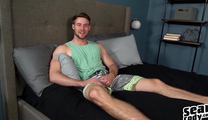 Kody jerking off dick