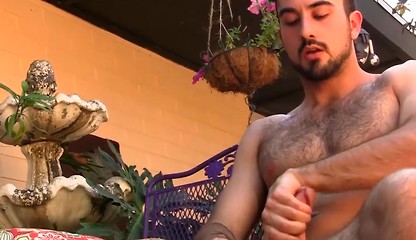 Handsome hung stud Mason Lear masturbates and cums outdoor