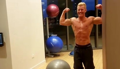 Johnny Flexes