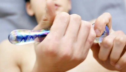 Hung twink boy Leo enjoys anal play