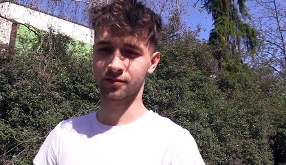 UNTING FOR BIG COCKS
