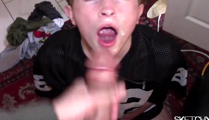TIGHT TWINK